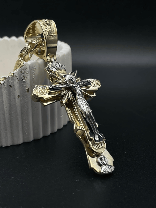 ✝️¡COMPRA 2 Y LLÉVATE 1 GRATIS!⏳Colgante de San Jesús Bendito: elegante diseño en acero inoxidable, símbolo de fe y protección, ideal para regalar 📿✨