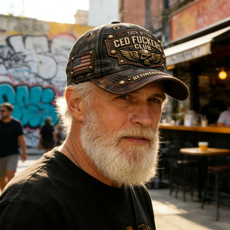 Neujahr 2026 · 50 % Rabatt 🖤Old Fuckers Club Vintage Kappe，Erhältlich sowohl als 3D-gedruckte als auch als handgestickte Version.