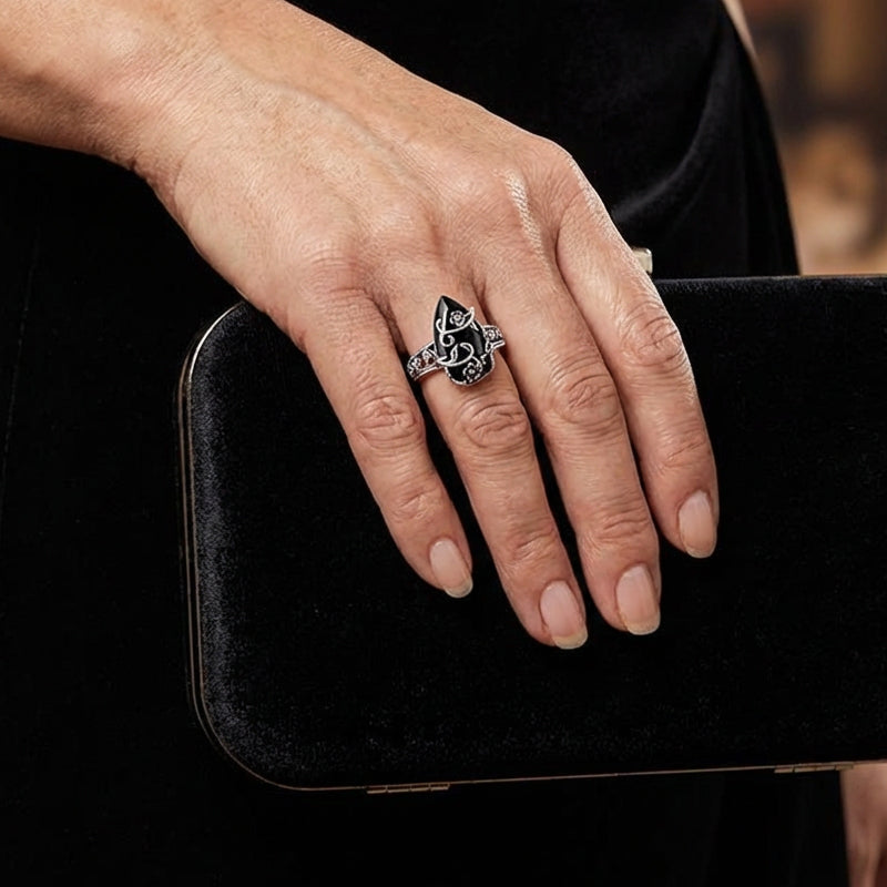 💍50% RABATT🖤Silberfarbener Boho-Ring mit schwarzem Tropfenstein und Rankenmuster, stilvolles Schmuckstück für jeden Anlass🌿