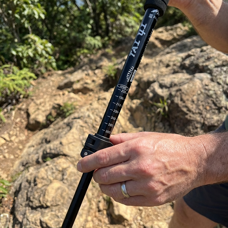 💥Heißer Verkauf 50% Rabatt🔥🦯🏔️Trekkingstock 3in1 – längenverstellbar, stoßgedämpft, Alu 6160💪🎯Kompakt & ergonomisch – für Auf- & Abstieg, Gelenkschutz & Rucksack-Tour.