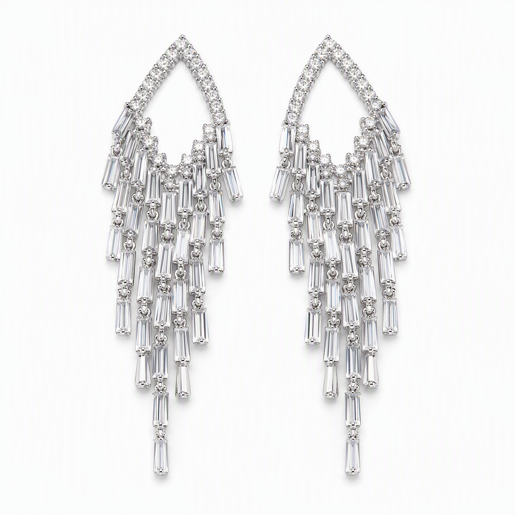 Rautenförmige Ohrstecker mit Zirkonia-Tropfen und Quasten, silberne Ohrstecker – elegante Statement-Ohrringe für Damen